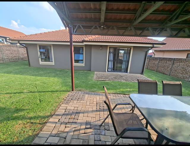 3 BEDROOM FREESTANDING FOR SALE IN PARKRAND